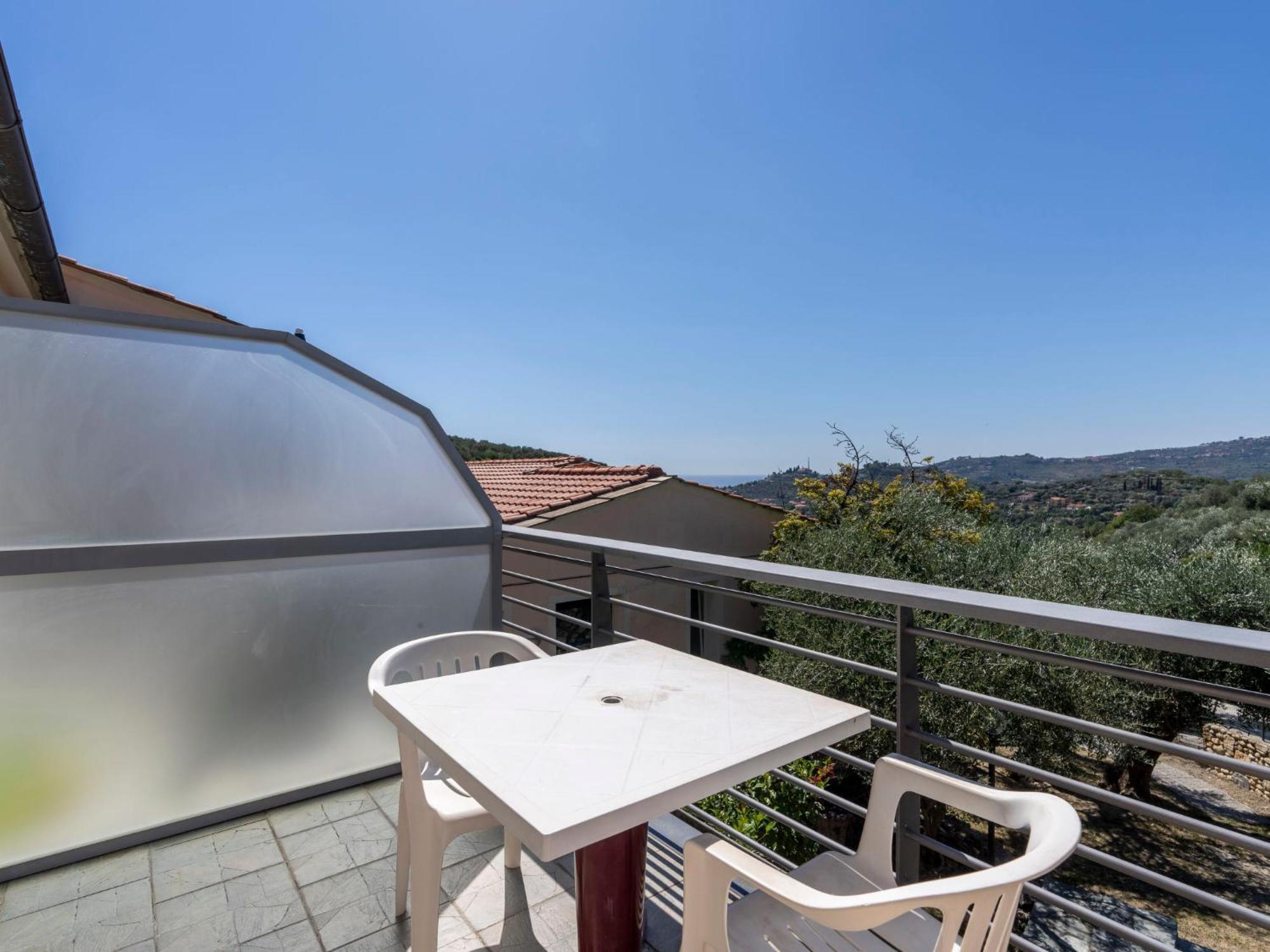 Apartment Borgoverde-2 By Interhome Imperia Exterior foto